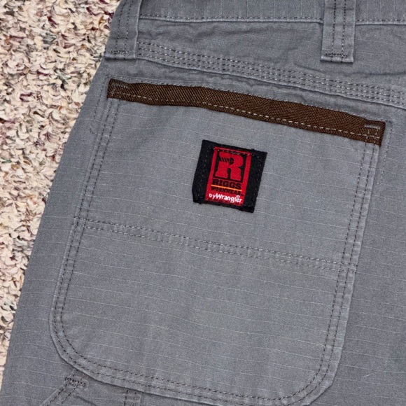 NWOT Wrangler Riggs Workwear Relaxed Fit Jeans 42x32, ripstop fabric, size 42 - Picture 5 of 7